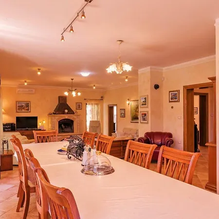 Sarita Holiday home *